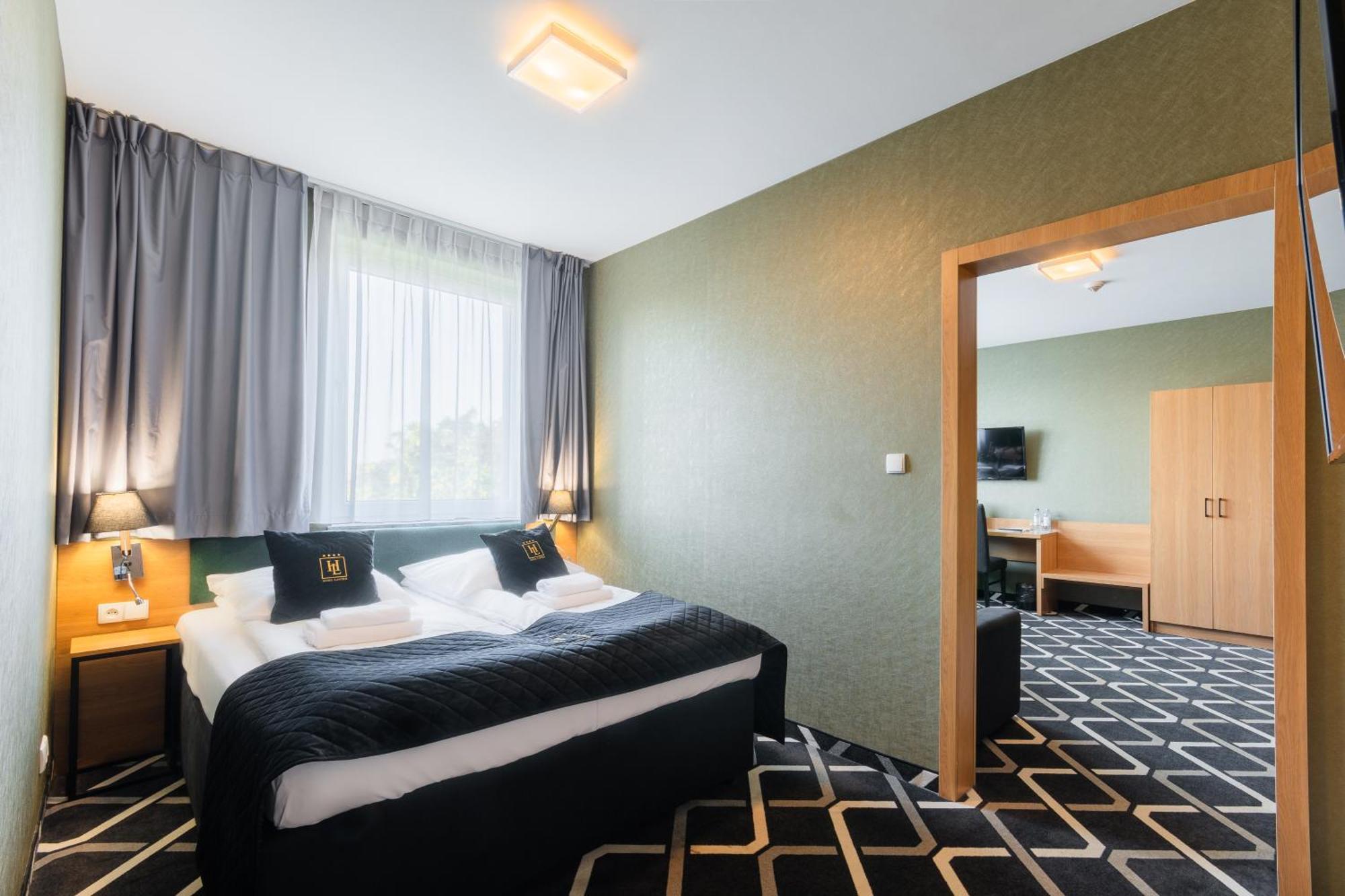 Hotel Lantier Wellness & Spa 바이톰 외부 사진