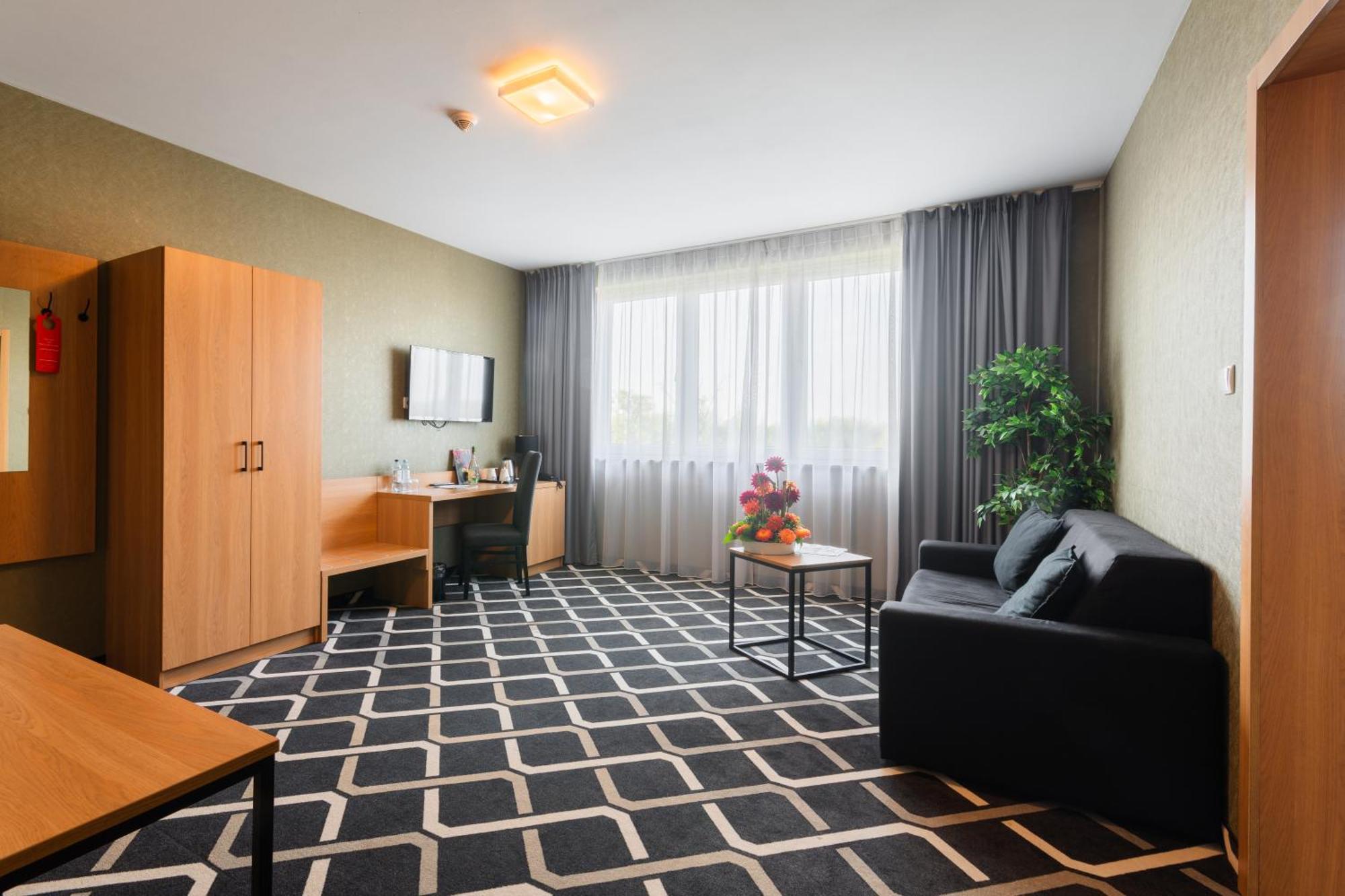Hotel Lantier Wellness & Spa 바이톰 외부 사진