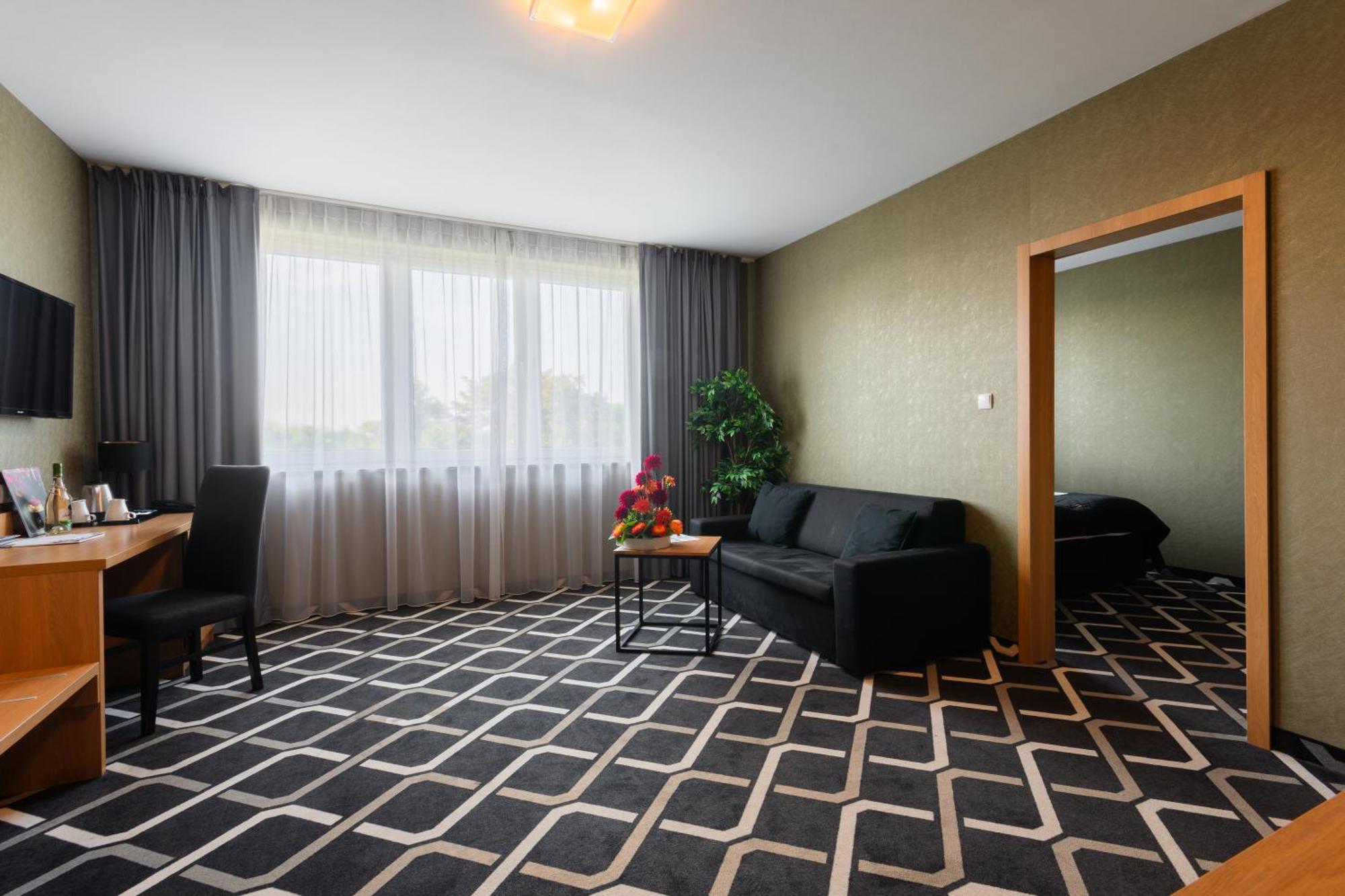 Hotel Lantier Wellness & Spa 바이톰 외부 사진
