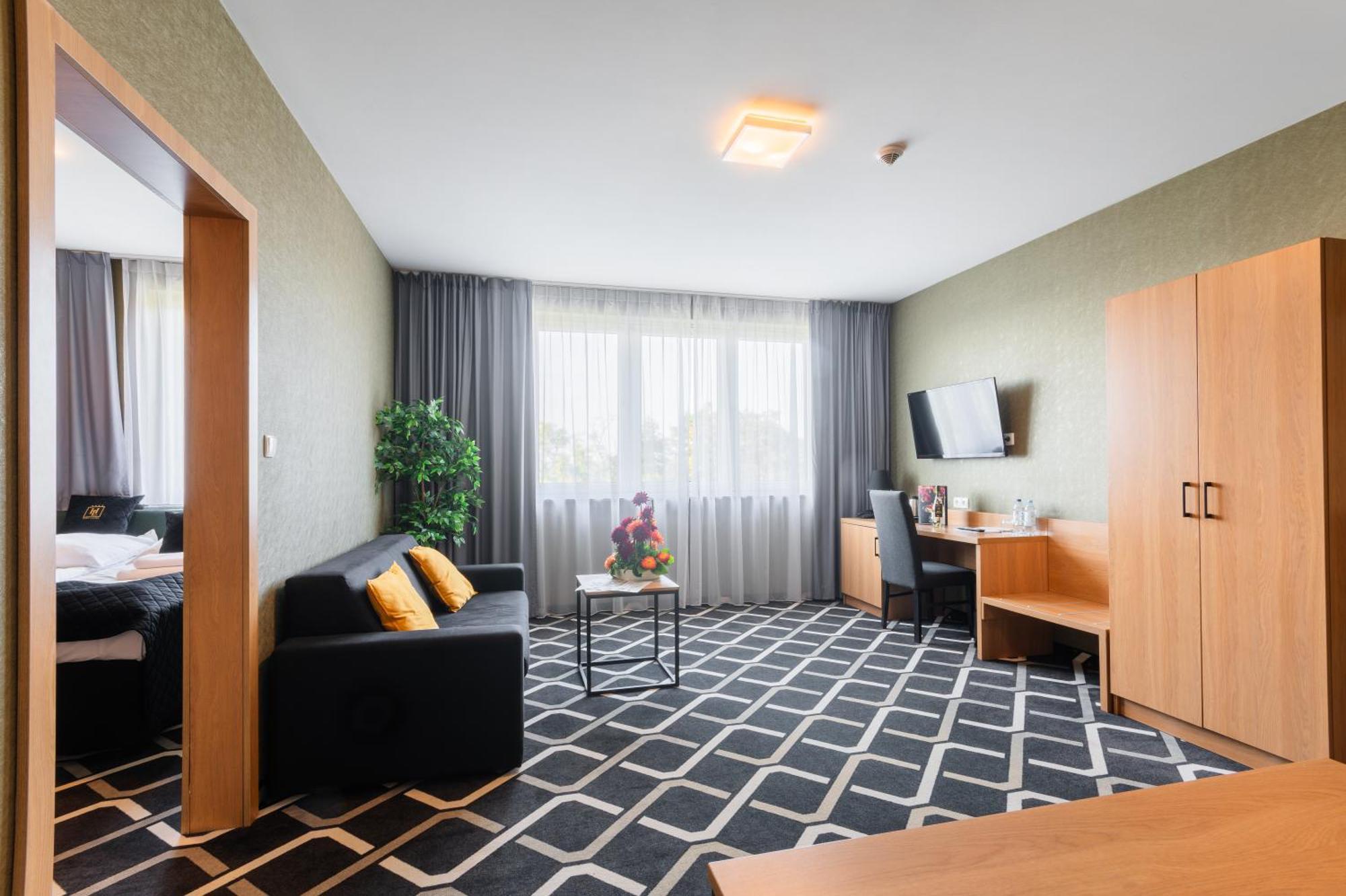 Hotel Lantier Wellness & Spa 바이톰 외부 사진