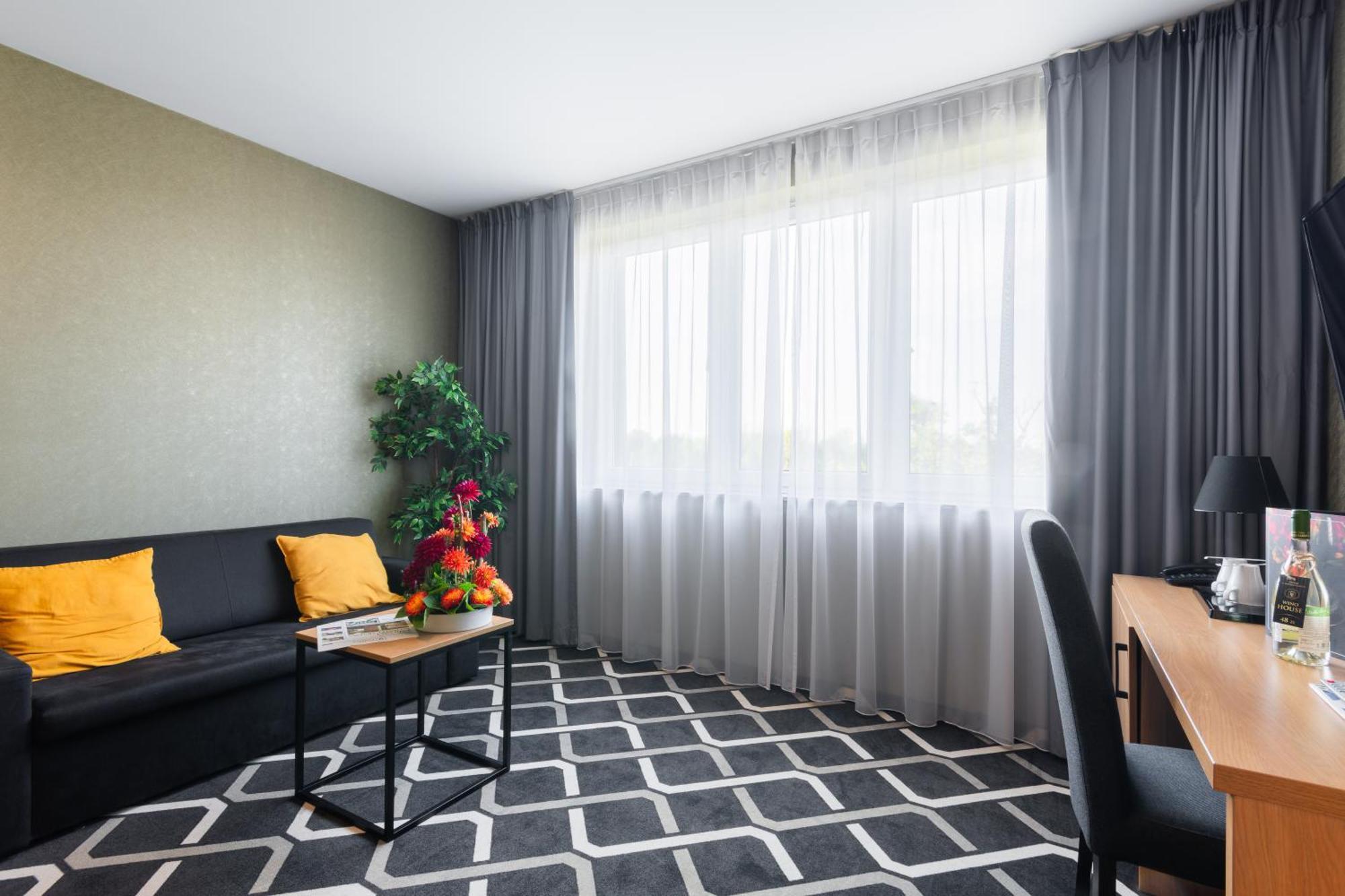 Hotel Lantier Wellness & Spa 바이톰 외부 사진