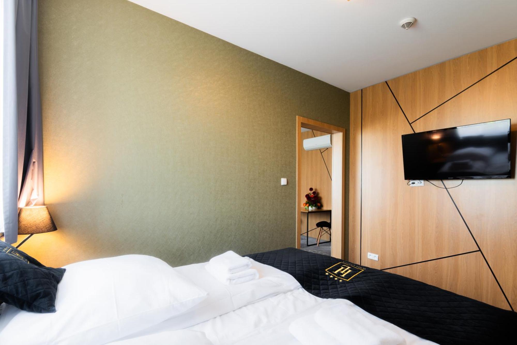 Hotel Lantier Wellness & Spa 바이톰 외부 사진
