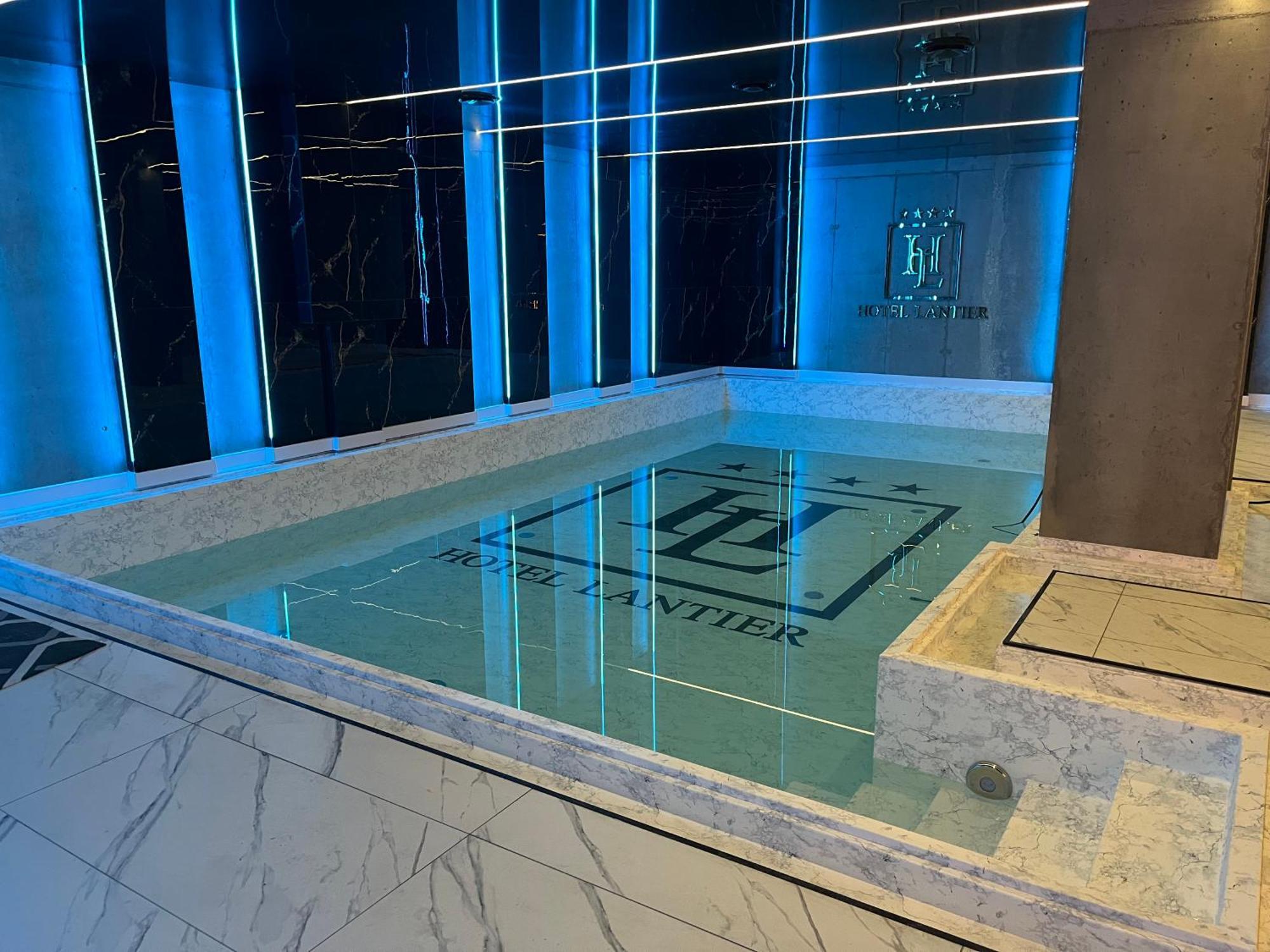Hotel Lantier Wellness & Spa 바이톰 외부 사진